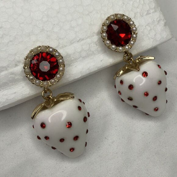 Betsey Johnson White Resin Strawberry Drop Earrings Red Crystal & Faux Pearl NWT - Picture 3 of 5